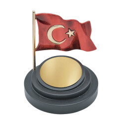 Masaüstü Bayraklı İsimlik - ILPEN